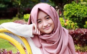 Profil dan Biodata Arafah Rianti Lengkap Foto Agama Fakta Instagram