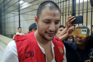 Ammar Zoni di Pengadilan Negeri Jakarta Pusat, Kamis (18/12/2025).