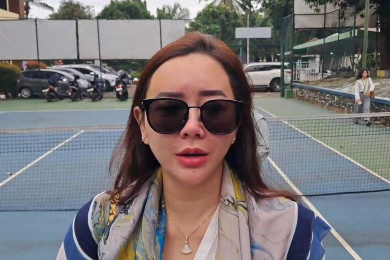 Aura Kasih Ungkap Tak Pernah Terima Nafkah Anak dari Mantan Suami Selama 5 Tahun Aura Kasih Ungkap Tak Pernah Terima Nafkah Anak dari Mantan Suami Selama 5 Tahun