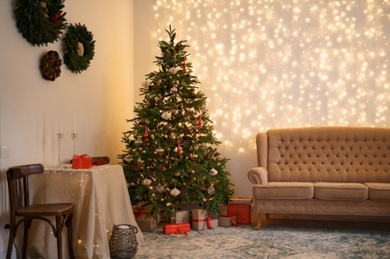 Jejak Sejarah Pohon Natal: Dari Ritual Kuno hingga Simbol Perayaan Global