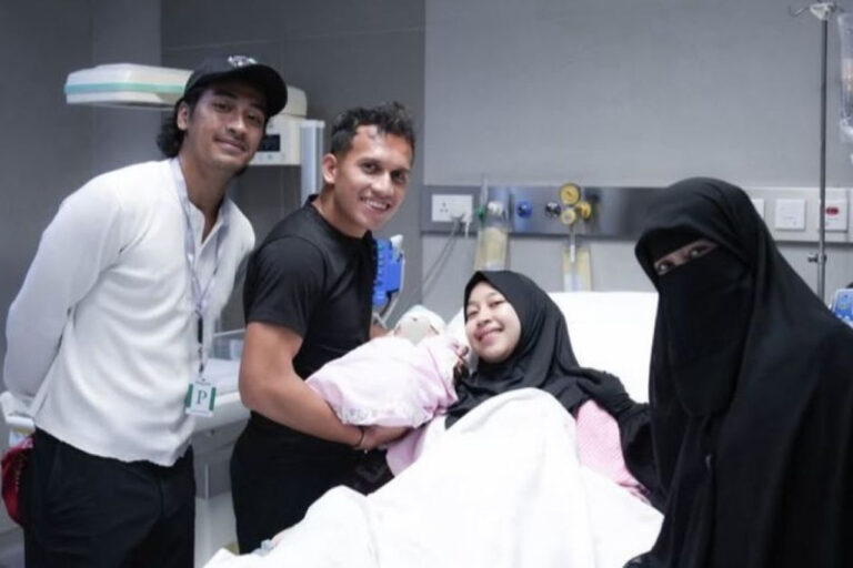 Egy Maulana Vikri dan Adiba Khanza Sambut Kelahiran Putri Pertama, Diberi Nama Elara Egy Maulana Vikri dan Adiba Khanza Sambut Kelahiran Putri Pertama, Diberi Nama Elara