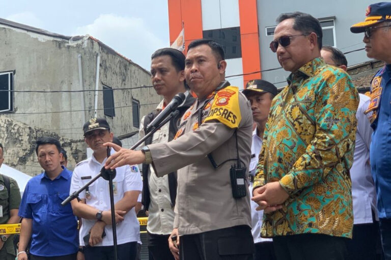 Kebakaran Terra Drone: 7 Saksi Diperiksa, Polisi Buru Penanggung Jawab Gedung Kebakaran Terra Drone: 7 Saksi Diperiksa, Polisi Buru Penanggung Jawab Gedung