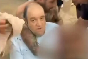 Kronologi aksi heroik Ahmed El Ahmed bekuk penembak Bondi Beach, rebut senjata hingga todong balik pelaku.