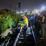 Pria Diduga Polisi Ditemukan Tewas di Pinggir Rel Lamongan, Luka Kepala Jadi Sorotan