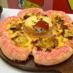 Pizza Hut Hadirkan Sentuhan Ceria Molly untuk Momen Akhir Tahun