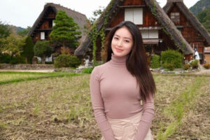 Natasha Wilona pilih rayakan Natal bersama dengan keluarga di Jakarta, sang aktris ungkap resolusinya untuk tahun 2026.