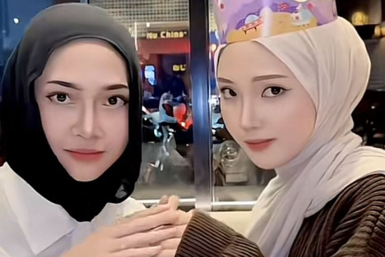 TikToker Malaysia Aya Ungkap Dugaan Perselingkuhan Suami dengan Sahabat Dekat TikToker Malaysia Aya Ungkap Dugaan Perselingkuhan Suami dengan Sahabat Dekat