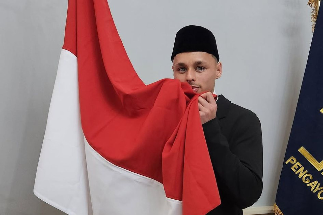 Profil Dean James: Bek Keturunan Surabaya, Jebolan Ajax, Kini Andalan Timnas Indonesia Profil Dean James: Bek Keturunan Surabaya, Jebolan Ajax, Kini Andalan Timnas Indonesia