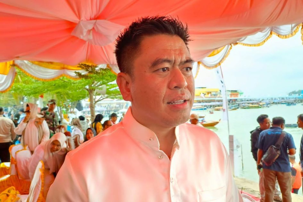 Anggota DPR Endipat Wijaya Minta Kominfo Viralkan Bantuan Pemerintah untuk Korban Bencana Anggota DPR Endipat Wijaya Minta Kominfo Viralkan Bantuan Pemerintah untuk Korban Bencana