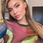 Kylie Jenner: Dari Layar Kaca ke Kerajaan Bisnis Kecantikan Miliarder