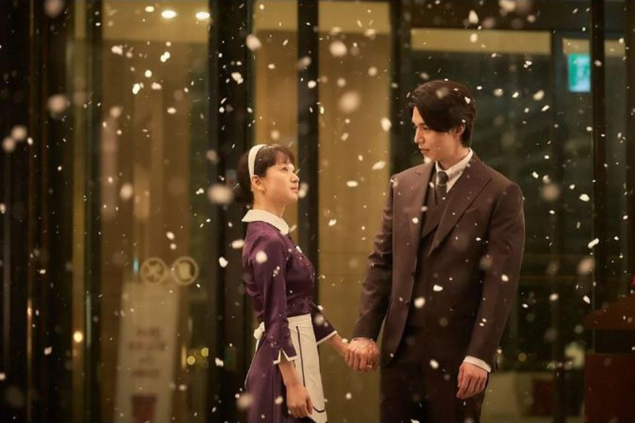 Rekomendasi Film Korea yang Cocok Ditonton Saat Natal, salah satunya filmnya Lee Dong Wook