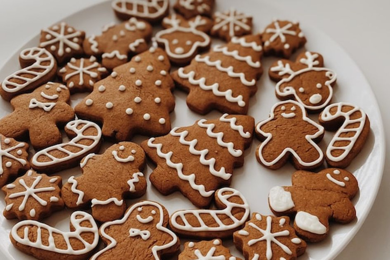 Rekomendasi kue kering yang bisa disajikan saat Natal 2025.