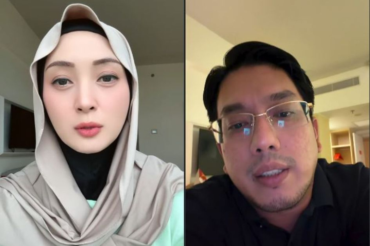 Rumah tangga pasangan Della Puspita dan Arman Wosi tengah di ujung tanduk. Arman dikabarkan menggugat cerai Della ke Pengadilan Agama Bekasi baru-baru ini.