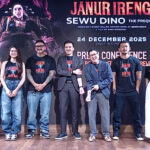 Tora Sudiro “Main Dekat” dengan Psikopat di Film Horor Perdana “Janur Ireng”