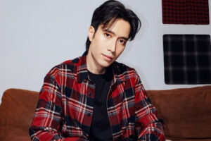 Vidi Aldiano menuliskan pesan haru usai enam tahun melawan kanker ginjal.