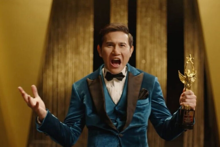 Vino G Bastian Kehilangan Akting di ‘Lupa Daratan’, Kisah Unik Ernest Prakasa Tayang Desember Vino G Bastian Kehilangan Akting di ‘Lupa Daratan’, Kisah Unik Ernest Prakasa Tayang Desember