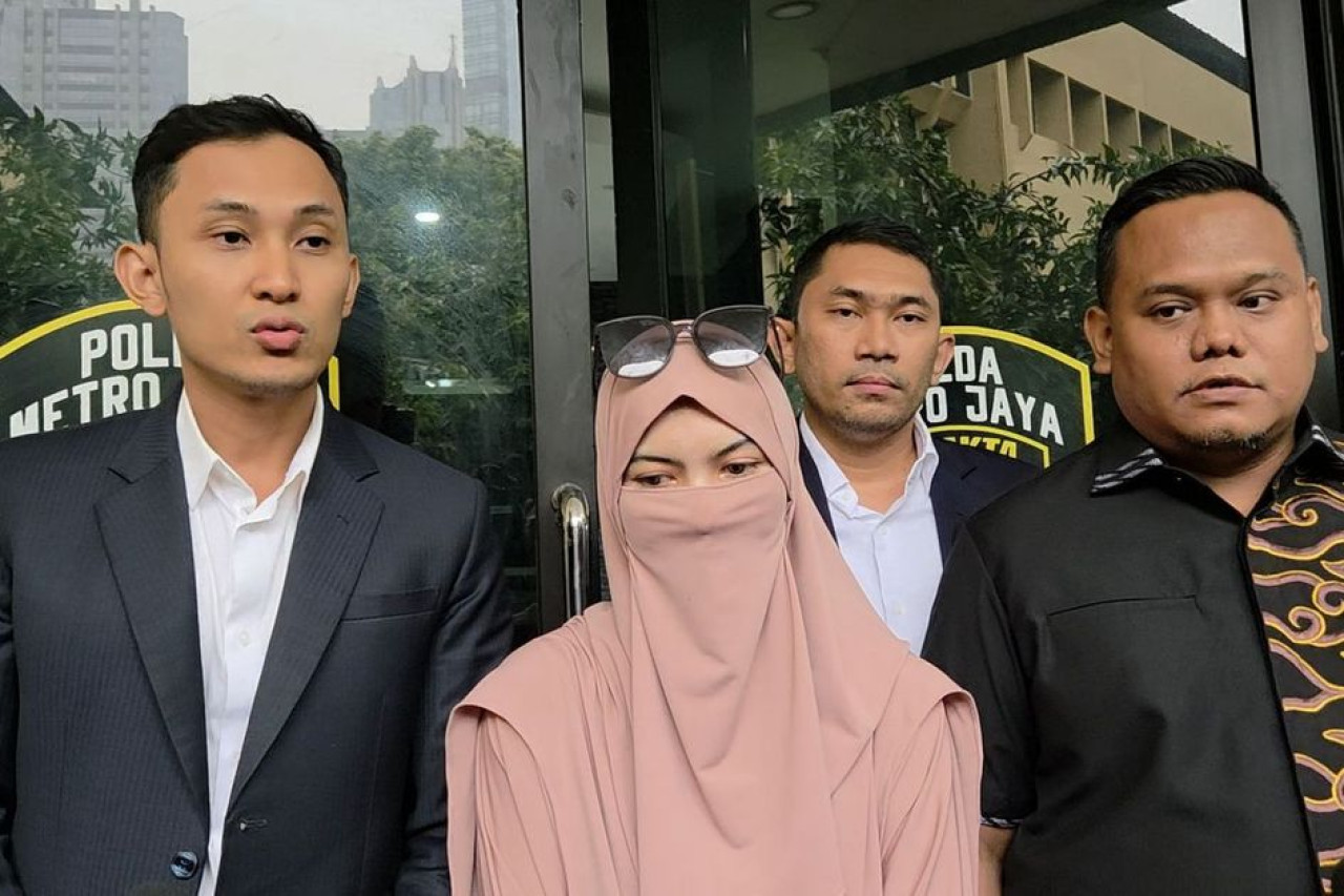 Wardatina Mawa curhat soal kubur cita-cita jadi polwan usai dinikahi Insanul Fahmi, kini dia malah diselingkuhi dengan Inara Rusli.