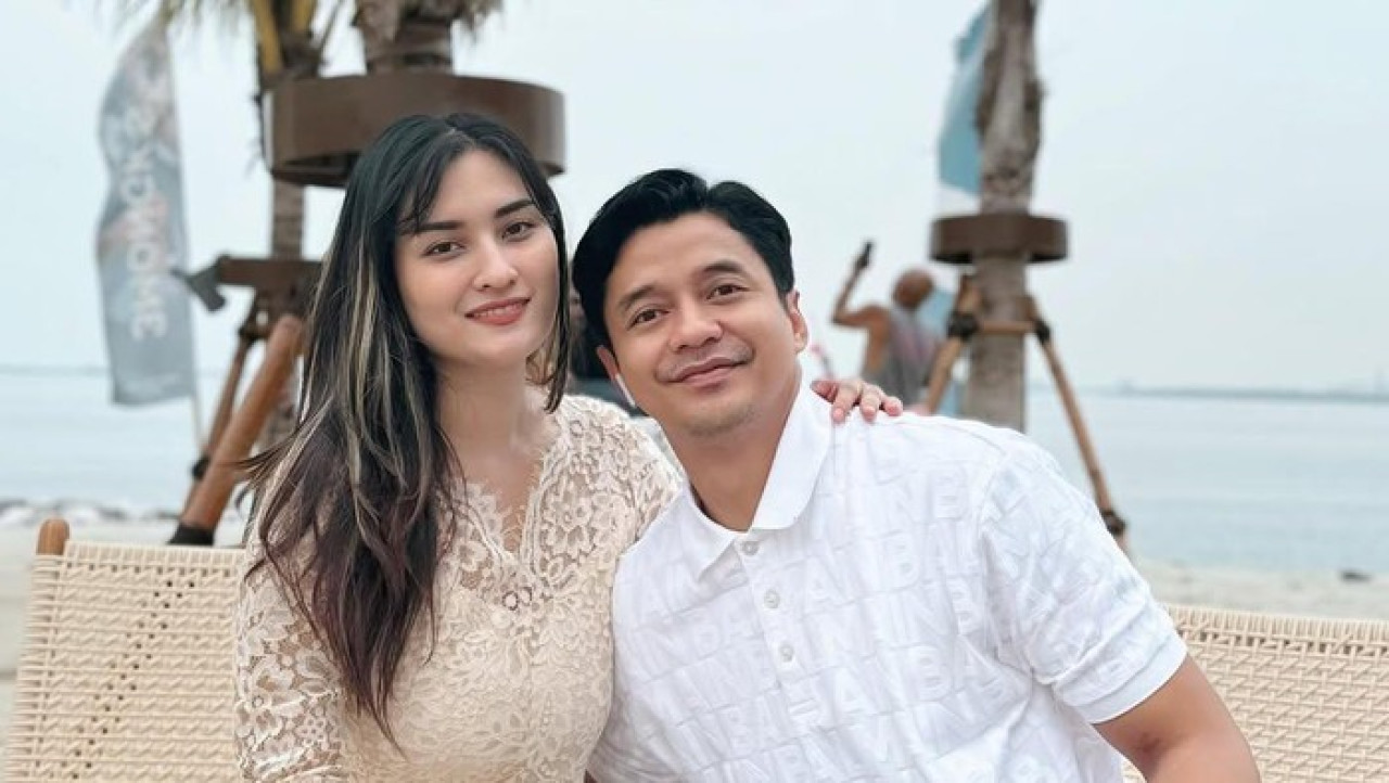 Angbeen Rishi Gugat Cerai Adly Fairuz, Hak Asuh Anak Jatuh ke Tangan Sang Ibu Angbeen Rishi Gugat Cerai Adly Fairuz, Hak Asuh Anak Jatuh ke Tangan Sang Ibu