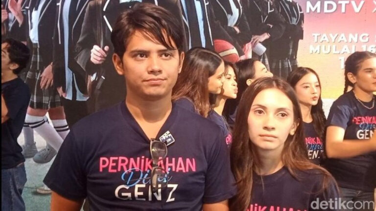 Aliando Syarief Jaga Kesehatan Mental, Selektif Terima Tawaran Kerja Aliando Syarief Jaga Kesehatan Mental, Selektif Terima Tawaran Kerja