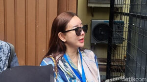 Aura Kasih Ungkap Tanggung Nafkah Anak Sendiri, Tak Pernah Diberi Eks Suami