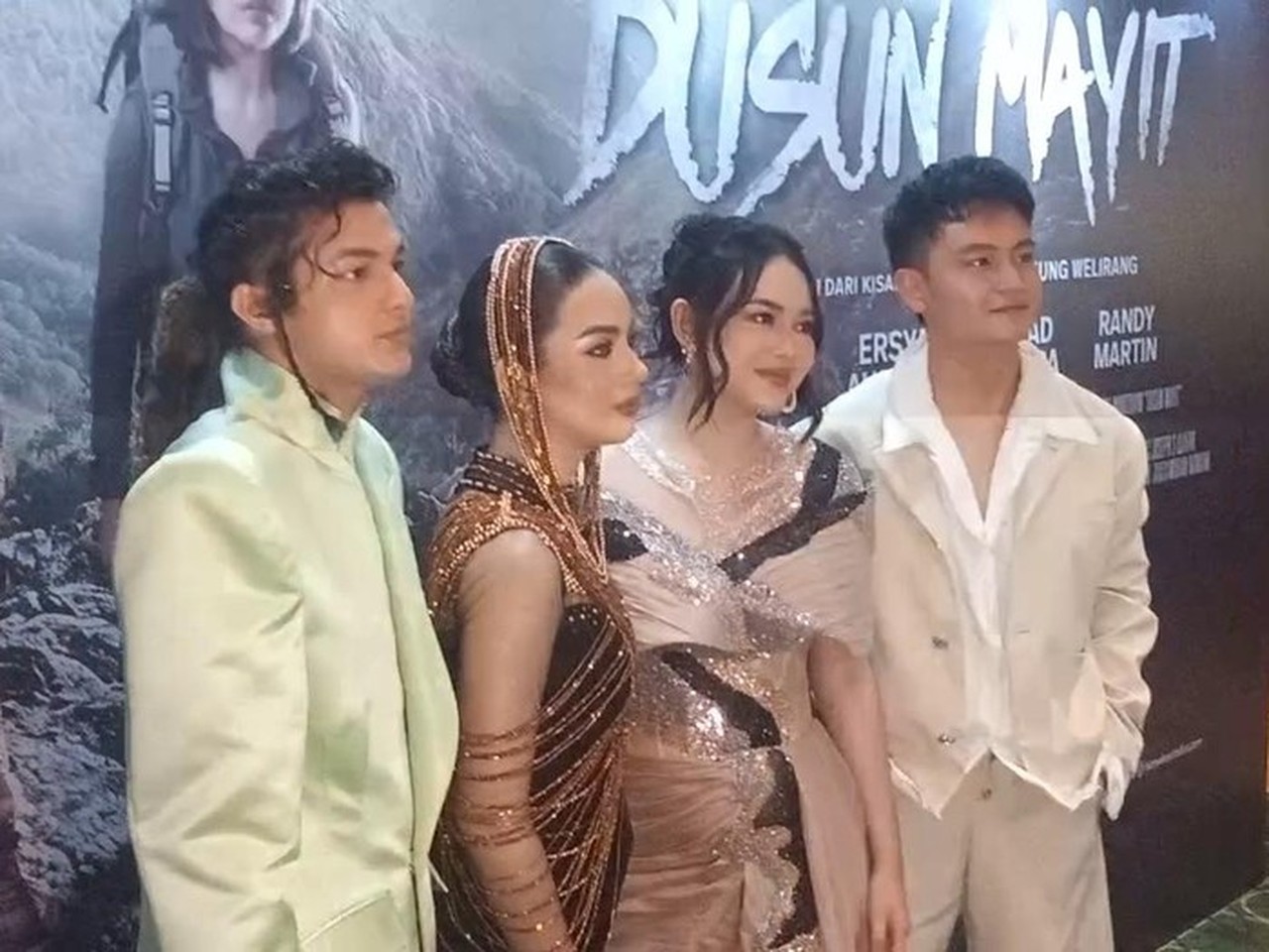 Amanda Manopo Ungkap Tantangan Syuting Film Horor ‘Dusun Mayit’ di Gunung Amanda Manopo Ungkap Tantangan Syuting Film Horor ‘Dusun Mayit’ di Gunung