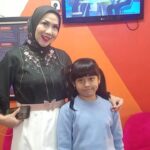 Venna Melinda Bentuk Vania Athabina Jadi Dokter Gigi dan Penyanyi dengan Disiplin Ketat