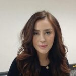 Safa Marwah Buka Suara soal Isu Hubungan dengan Ridwan Kamil: Hanya Gosip dan Teman Profesional