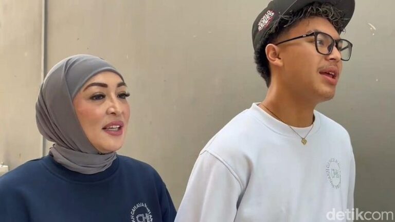 Angelina Sondakh dan Keanu Massaid: Momen Makan Bersama hingga Saling Menguatkan