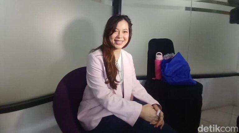 Kamelia Klarifikasi Hubungan dengan Ammar Zoni, Bantah Kabar Pernikahan Kamelia Klarifikasi Hubungan dengan Ammar Zoni, Bantah Kabar Pernikahan