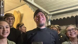 Jelang Jadi Kakek, Ahmad Dhani Perluas Bisnis Kopi Dewa 19 ke Seluruh Bandara Indonesia