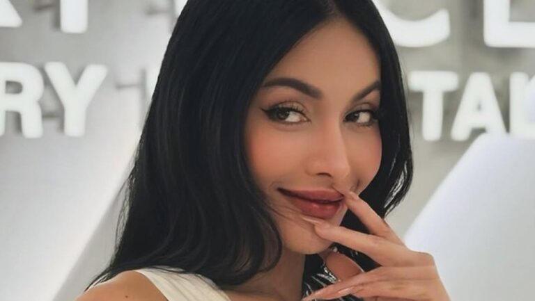 Denada Bantah Habiskan Rp 1,5 Miliar untuk Operasi Plastik Terbaru di Thailand Denada Bantah Habiskan Rp 1,5 Miliar untuk Operasi Plastik Terbaru di Thailand