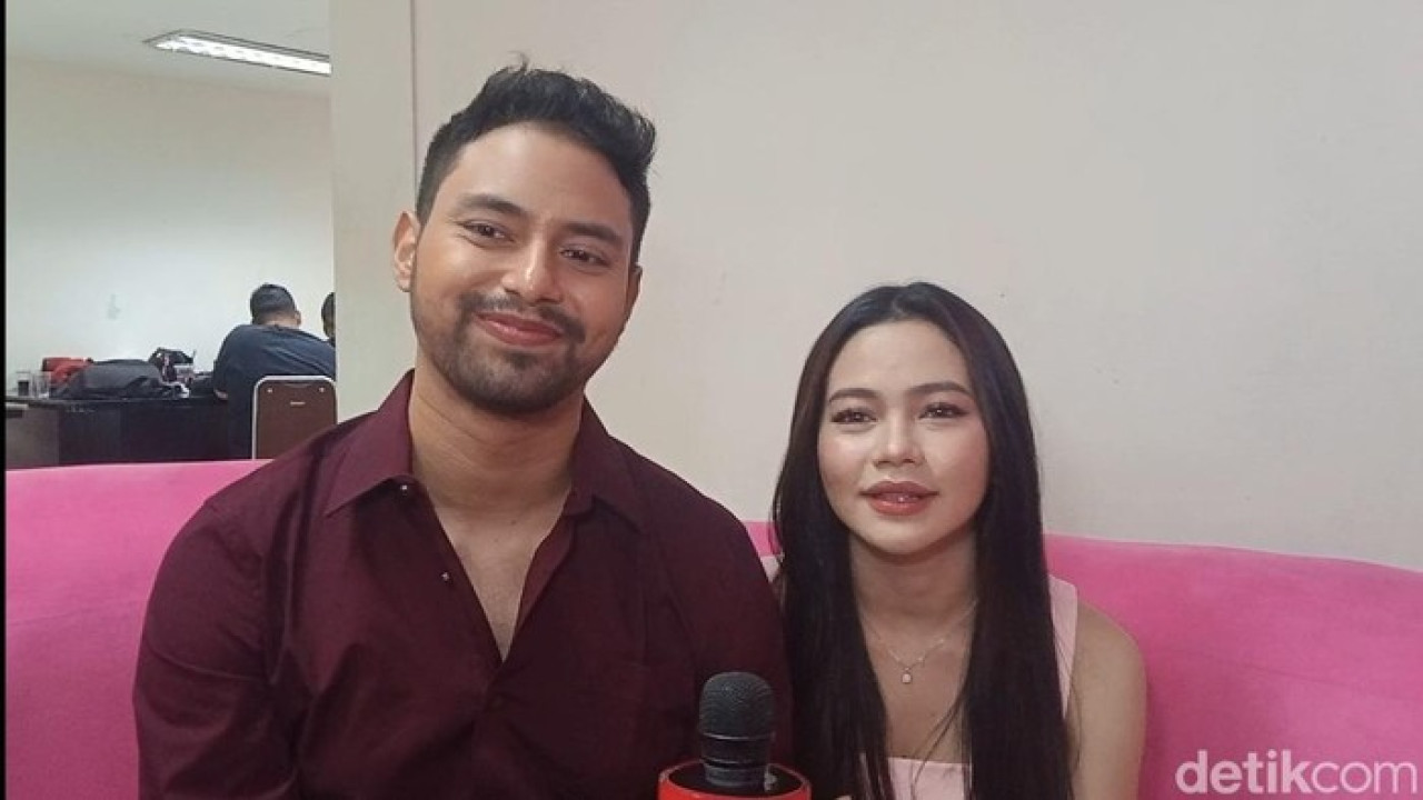 Rara dan Aladull saat ditemui di kawasan Trans TV. Foto: Ahsan/detikhot
