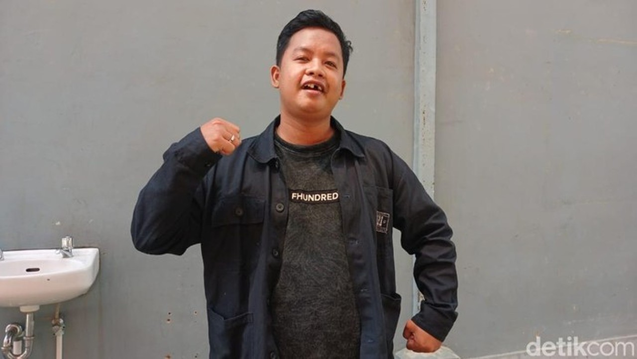 Dustin Tiffani Jadi Korban Penipuan Rp 200 Juta, Mobil Dibeli Ditarik Debt Collector Dustin Tiffani Jadi Korban Penipuan Rp 200 Juta, Mobil Dibeli Ditarik Debt Collector