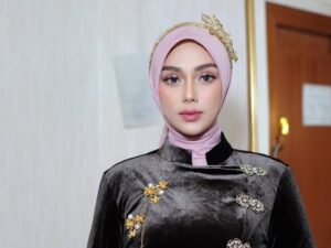 Celine Evangelista Usai Umrah: Mohon Doa yang Baik, Perbaiki Diri dari Kesalahan Manusiawi