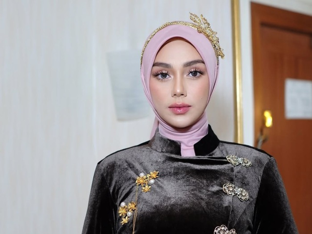 Celine Evangelista Usai Umrah: Mohon Doa yang Baik, Perbaiki Diri dari Kesalahan Manusiawi