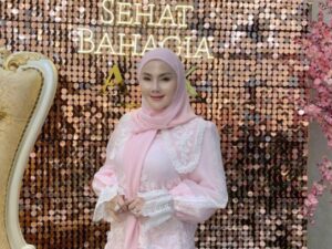 Ade Fitrie Kirana: Hijrah Bukan Berarti Abaikan Perawatan Diri dan Bisnis Klinik Kecantikan