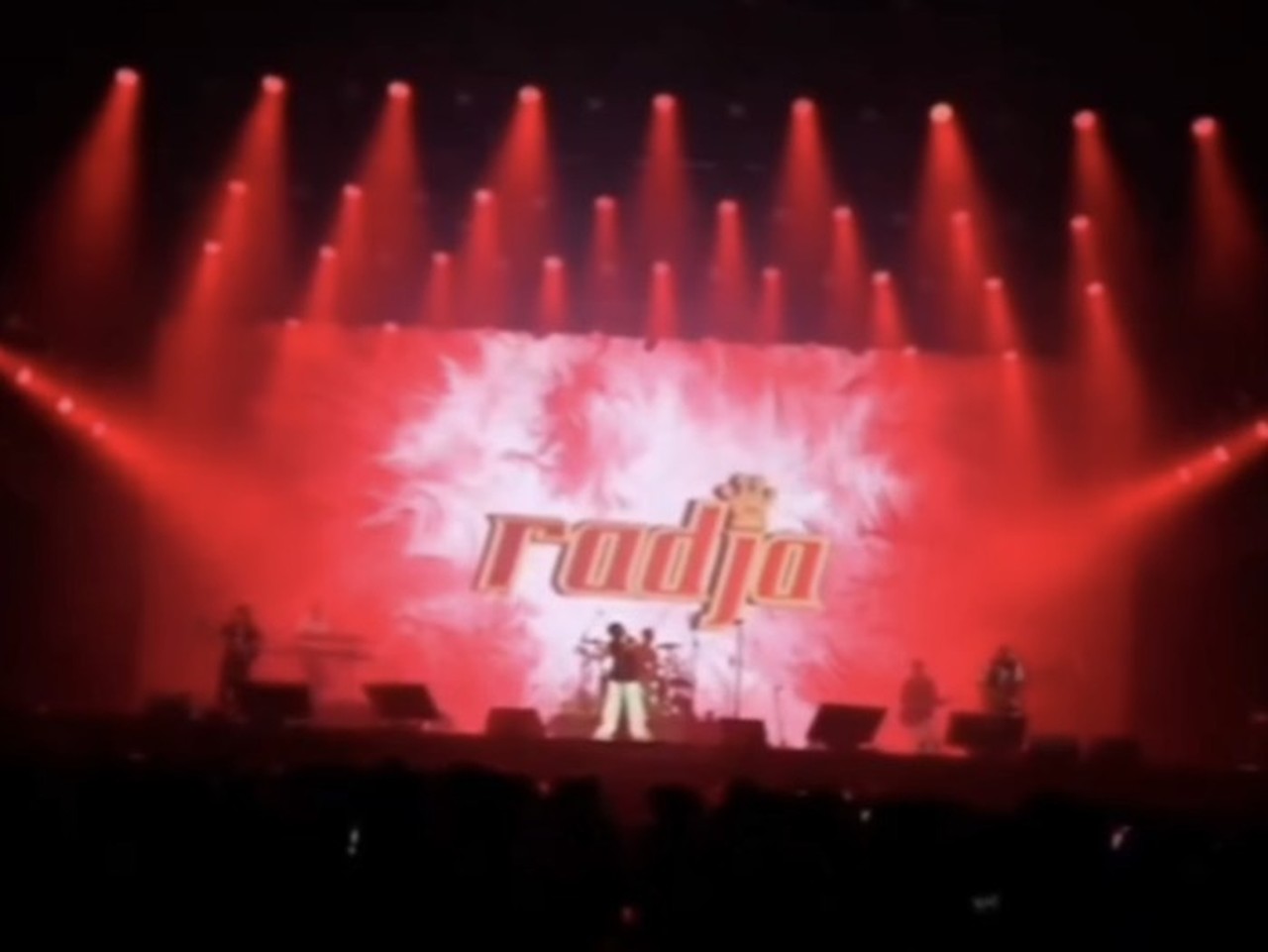 Promotor Jelaskan Gangguan Teknis Konser RadjaWali di Malaysia, Siap Ganti Rugi