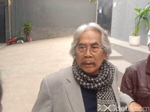 Jaja Miharja Tunjukkan Perkembangan Kesehatan, Konsumsi 38 Butir Obat Per Hari