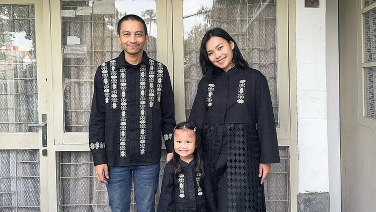 Fiersa Besari Geram, Istri Ditabrak di Gambir, Pelaku Tawarkan Rp 200 Ribu untuk Damai Fiersa Besari Geram, Istri Ditabrak di Gambir, Pelaku Tawarkan Rp 200 Ribu untuk Damai