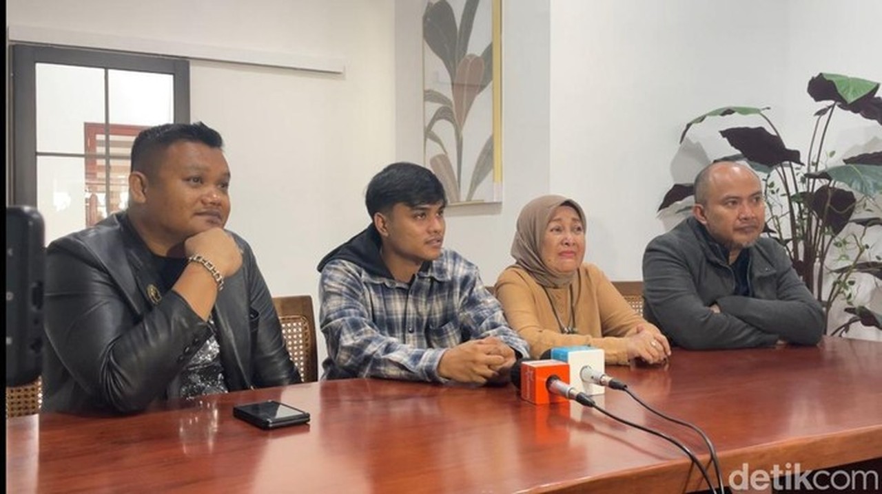 Kuasa Hukum Ressa Rizky Desak Tes DNA, Sebut Denada Tak Punya Iktikad Baik dalam Mediasi