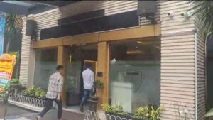 Dokter Richard Lee Bungkam Saat Tiba di Polda Metro Jaya untuk Pemeriksaan Tersangka