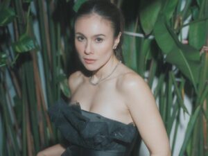 Siapa Artis Indonesia yang Layak Menyandang Gelar ‘Hot Mama’ Paling Memukau? Mari Beri Suara!