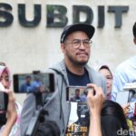 Pandji Pragiwaksono Kooperatif Hadapi Laporan Dugaan Penistaan Agama Terkait ‘Mens Rea’