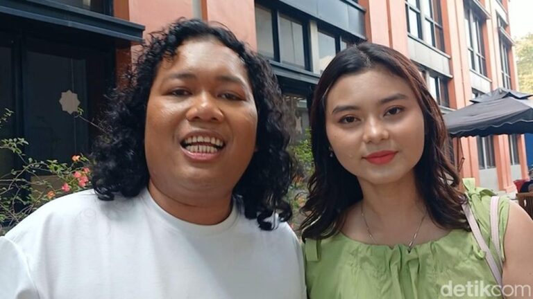 Cesen Eks JKT48 Ungkap Kebahagiaan Punya Suami Siaga Seperti Marshel Widianto