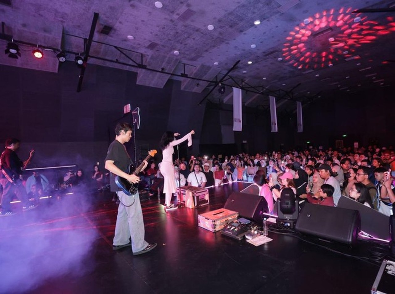 Vierratale Pukau Penonton Love Fest 2026 dengan Pesan Cinta dan Lagu Hits