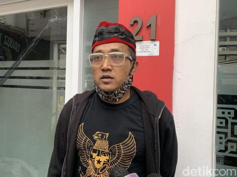 Konflik Warisan Lina Jubaedah Memanas, Teddy Pardiyana Dorong Mediasi dengan Keluarga Sule