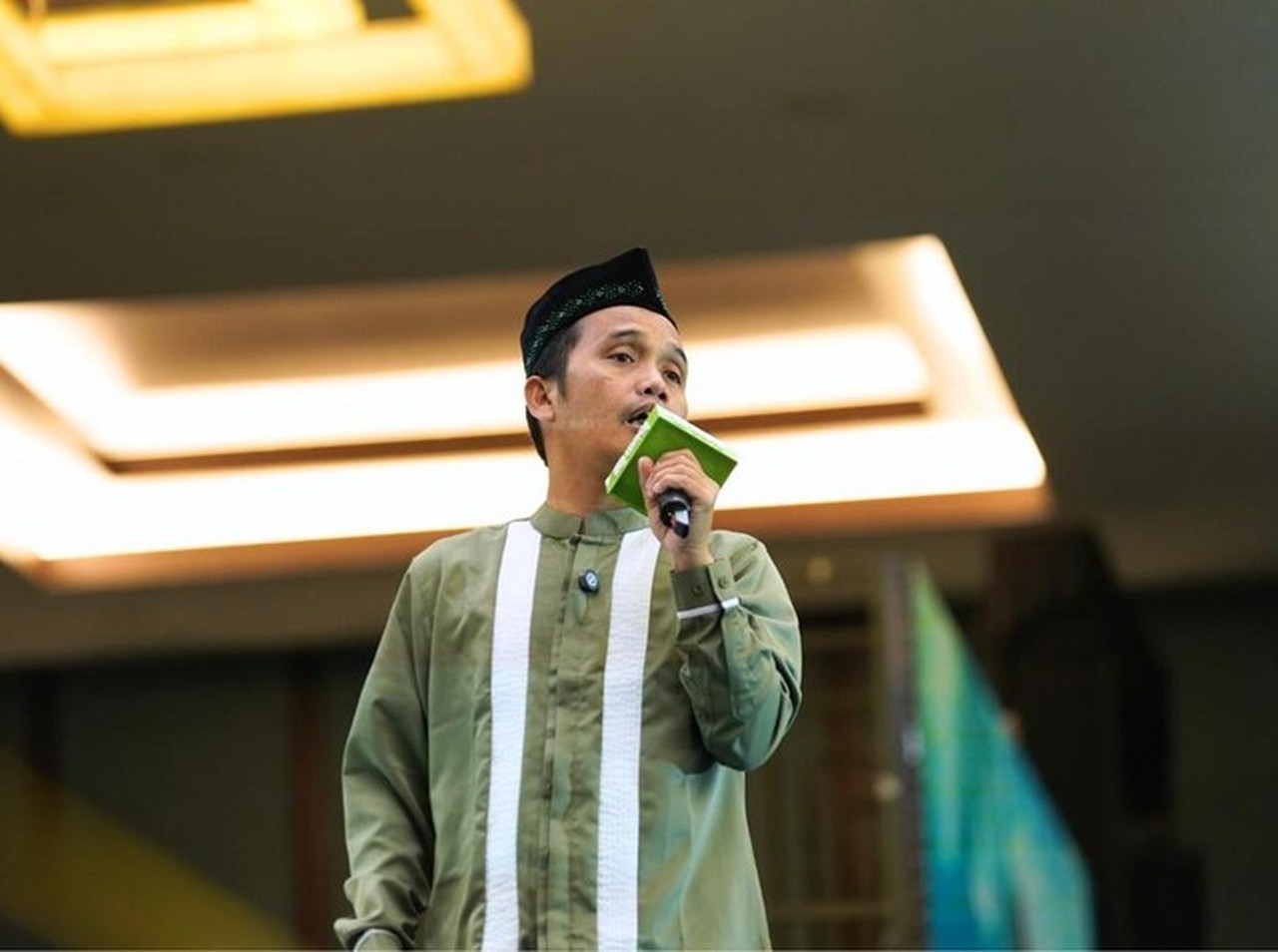 Ustaz Maulana: Menyusui adalah Ibadah Mulia dengan Pahala Sedekah Mengalir Tiap Tetes Ustaz Maulana: Menyusui adalah Ibadah Mulia dengan Pahala Sedekah Mengalir Tiap Tetes