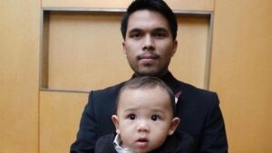 Thariq Halilintar Tak Ingin Lewatkan Momen “Golden Age” Putra Pertamanya, Baby Arash
