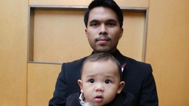 Thariq Halilintar Tak Ingin Lewatkan Momen “Golden Age” Putra Pertamanya, Baby Arash Thariq Halilintar Tak Ingin Lewatkan Momen “Golden Age” Putra Pertamanya, Baby Arash