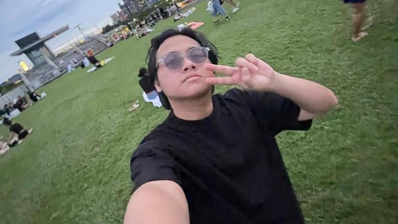 Aldy Maldini Ungkap Rasa Malu dan Dampak Mental Usai Kasus Dugaan Penipuan Penggemar Aldy Maldini Ungkap Rasa Malu dan Dampak Mental Usai Kasus Dugaan Penipuan Penggemar